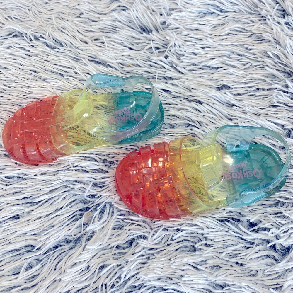 OshKosh B’gosh Rainbow 🌈 Jelly Sandals!
